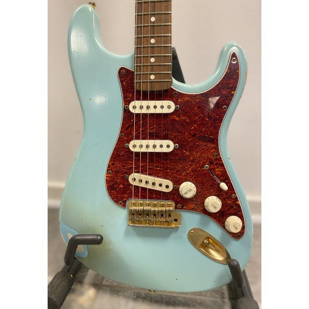 (USED) Fender Custom Shop 1960 Stratocaster Daphne Blue, Gold Hardware 1996